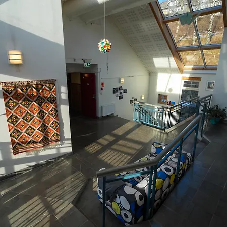 Folkehøgskule